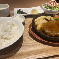楽食倶楽部 裏小路牛肉店 - 