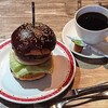 TOKYO BURGER CAFE&BAR - TOKYO BURGER ＠原宿 アボカドバーガー 1,200円 ＋ ホットコーヒー 平日110円（共に税込）