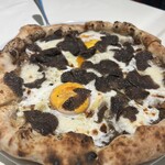 Pizzeria Da Gaetano - トリュフのピザ
