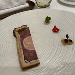 ラチュレ - 4種の肉、フォアグラのパイ包