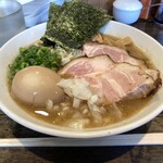 吉田食堂 - 特製中華そば 900円