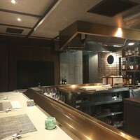 岩桧葉 - 店内