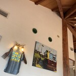 湖麺屋 リールカフェ - ロッジ風で天井たかーい