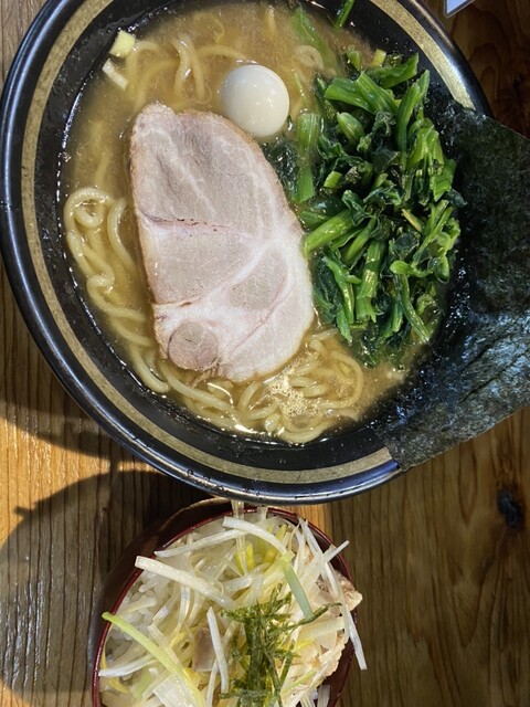 奈久留　 最高の爽快感を味わえる！ カワサキ『Ninja ZX-4RR KRT EDITION』に