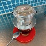 ECODA HEM - この空間の中にいたらシメはベトナムコーヒー！お花型のコースターに胸キュン