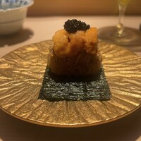 鮨 由う - 