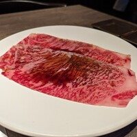 焼肉うしごろ 池袋店 - とろけるサーロインのすき焼き