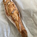 fumigrafico - フランス産小麦のバゲット