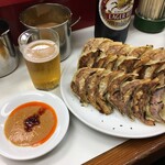 ぎょうざ専門店 赤萬 - 