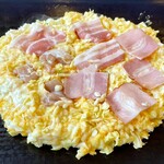 どんどん亭 - 表を8分焼く