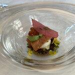 マダム・トキ - 桜マス　ムースリーヌ　グリンピースのピュレ