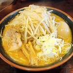 麺屋 和光 - モヤシ＆味玉トッピングしないと寂しいビジュアルになる