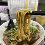 新福菜館 - 中太麺がうまし