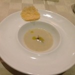 コルニーチェ - ★6.5　カルチョーフィ（アーティチョーク）の冷製スープ