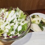 キッチン ブルー グローブ - サラダ、お新香のアップ