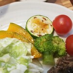 キッチン ブルー グローブ - 残しておいた備え付けの野菜