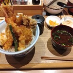 Tenyoshi - 天丼と赤だし