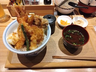 Tenyoshi - 天丼と赤だし