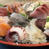 味の店 五味屋 - 刺身　焼き魚定食　2,580円　（刺身6種＋サービス）