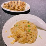 Dairen - 焼き飯と餃子2人前