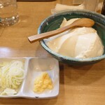 ももどり駅前食堂 - 寄せ豆腐