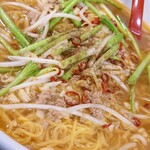 Chiyuukagai - スタミナ台湾らーめんは、細切れニンニク、ミンチ肉、ニラ、もやし、鷹の爪とシンプルだが味仙のソレほど濃い味ではなく、サラッと食べられるスープが特徴
