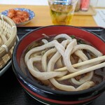 武蔵野うどん 山崎 - ふ~~~う。取り敢えず入ったよ。(嬉)　ほんじゃあ食べよっか！