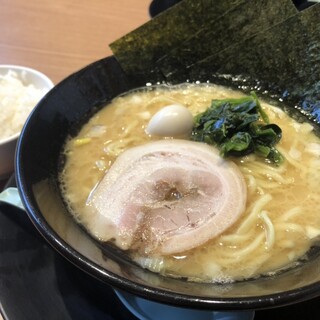 口コミ一覧 : 横浜家系ラーメン 晴天家 十日市場店 - 十日市場