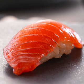 [Sushi] It is best to enjoy “seasonal” food little by little.
