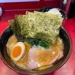 らーめん 谷瀬家 - 特製らーめん950円＋無料ライス