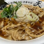 小田原手もみ中華そば 天 - シナチクメン