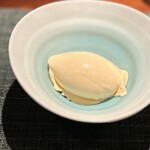蒼 - いつもより赤酒の風味がしっかり感じられた気がしましたが、「いつもと同じ」とシェフ(^^)
      私のバカ舌たる所以です（笑）。
      滑らかで、甘さも絶妙なんです♪