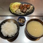 もんじゃ&鉄板 ワイン酒場 JUJUJU - 