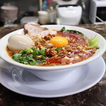 自家製麺 ら～めん かり屋 - 濃厚味噌担々麺