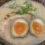 Hakata Nagahama Ramen Yumekaidou - 煮玉子らーめん