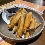 Teke Teke - 鶏皮ギョーザ（550円／1）2人前