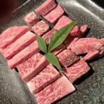 焼肉&グリル　貴坂 - サーロイン、モモ、ヒウチ