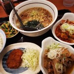 山田うどん食堂 - 料理写真: