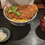 Katsudon Ha Hito Wo Shiawase Ni Suru - 