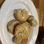 だるま - 具もたくさん入ってて大満足のだるま餃子