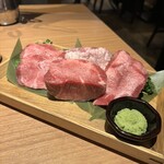 焼肉一心たん助 旦 - 