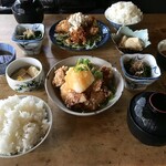 常衛門食堂 - 鶏からおろしポン酢定食¥1150内　全体的にあっさり薄味で油も重くなく食べやすい
