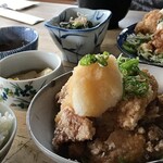 常衛門食堂 - 鶏からおろしポン酢定食¥1150内　全体的にあっさり薄味で油も重くなく食べやすい