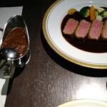 洋食 つばき - ひれビーフカツとカレー