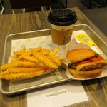 SHAKE SHACK - 