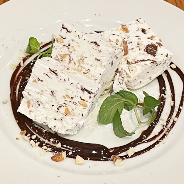 グランドゥーカ 大船店