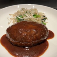 鉄板焼きすき焼きしゃぶしゃぶ いちふじ - 黒毛和牛ハンバーグセット180g