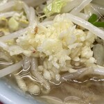 ラーメン二郎 - ニンニク少しでこれくらいでした