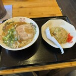 りゅうちゃん飯店 - 