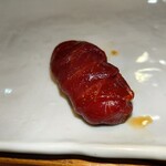 鮨 しもくら - 戸井：本マグロ／赤身のづけ
                                